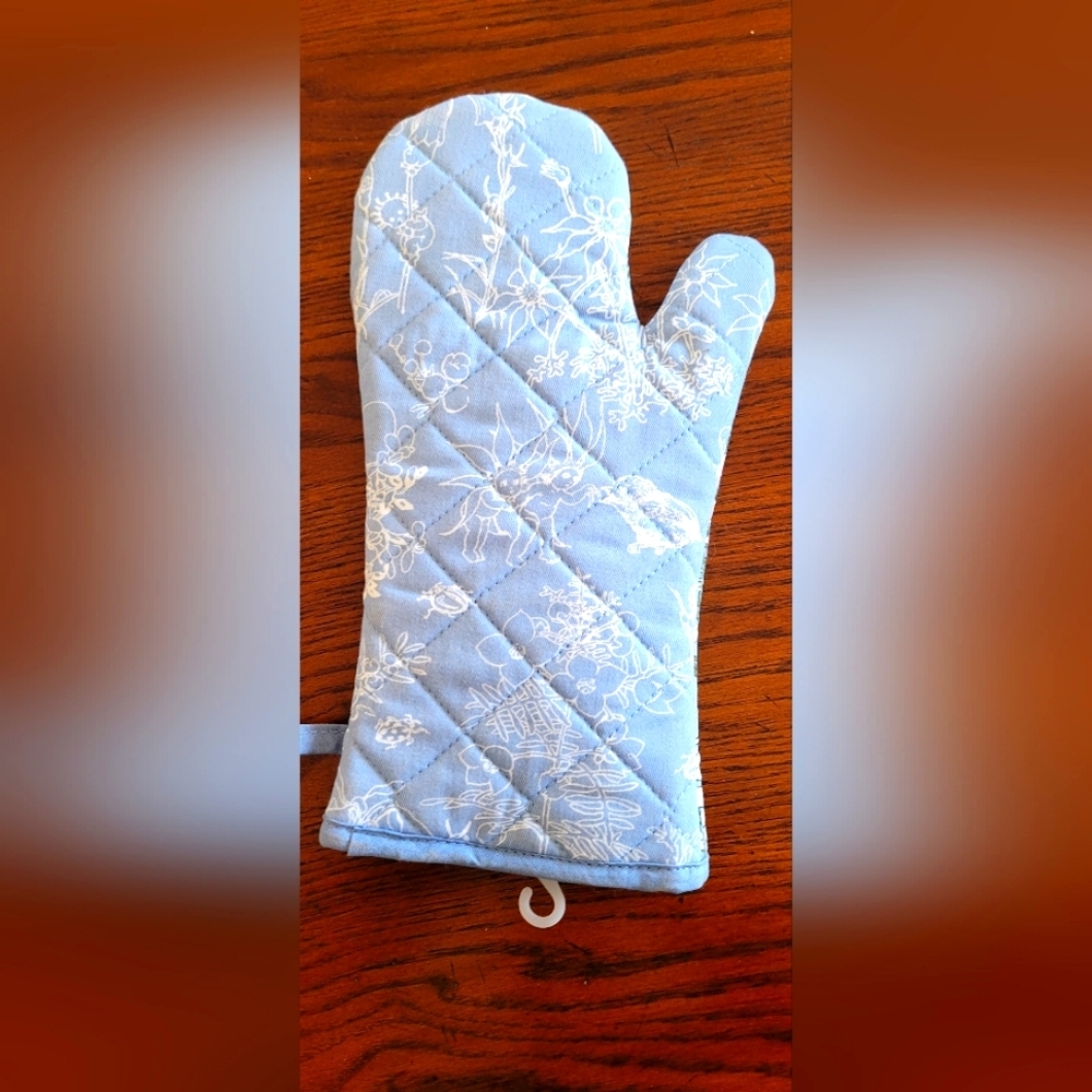 May Gibbs by Ecology Oven Glove Flower Babies - Picture 5 of 5